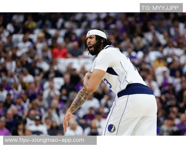 独行侠揭幕战首发阵容揭秘:弗拉格克莱华盛顿浓眉莱夫利共筑新赛季希望 独行侠揭幕战首发阵容揭秘:弗拉格克莱华盛顿浓眉莱夫利共筑新赛季希望