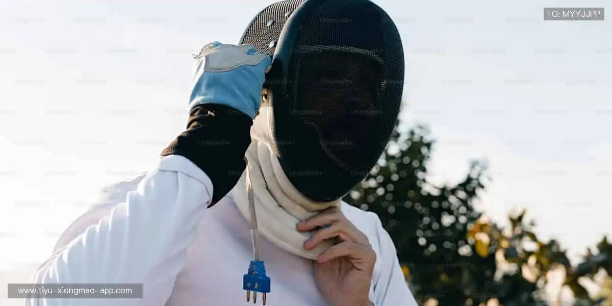 「全球赛事同步直播,超清画质 + 实时解说,让你身临其境!📺一键开启,激情无限!」